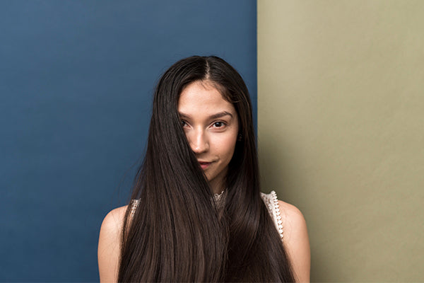 The Difference Between Actual Shampoo and Dry Shampoo