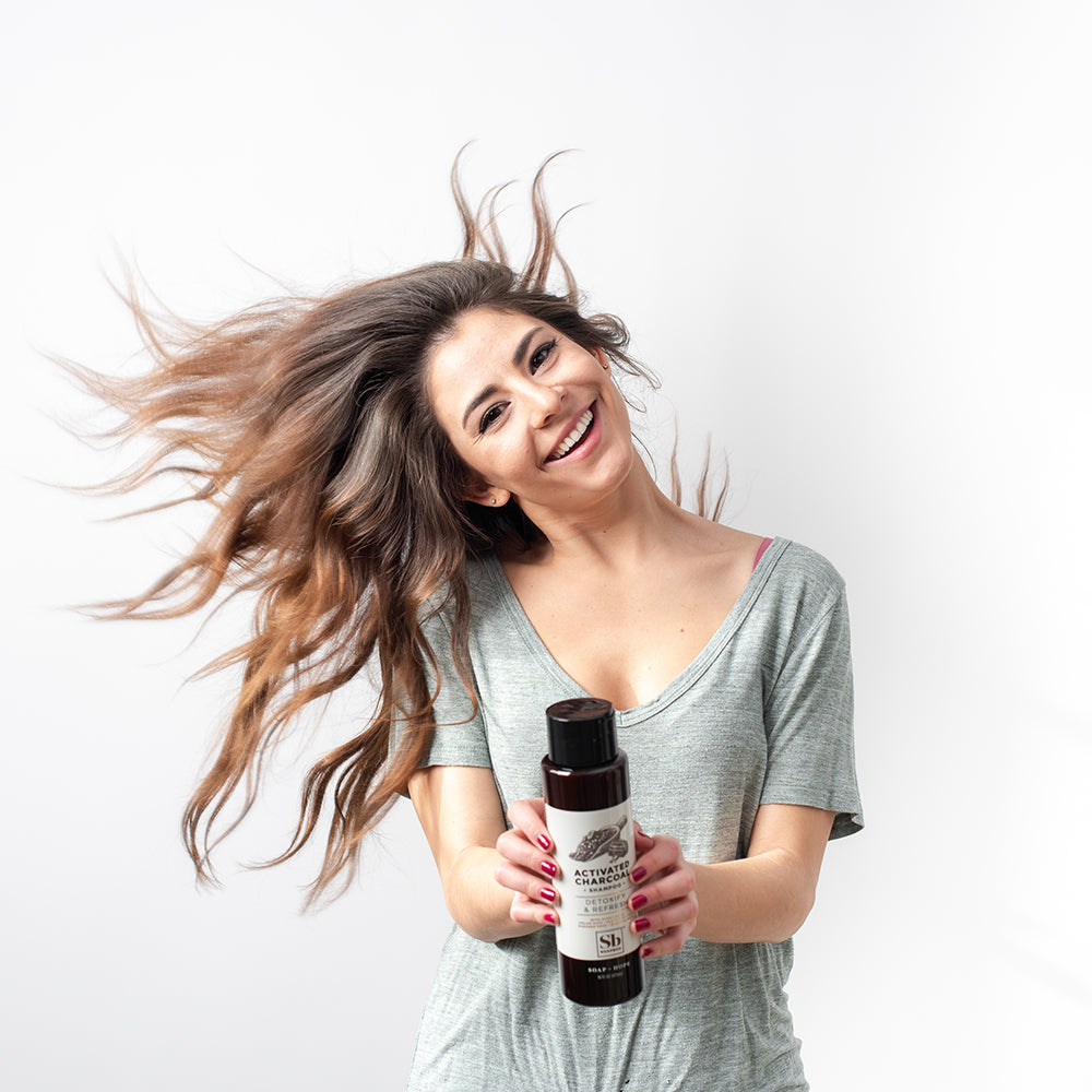 Activated Charcoal Detoxify & Refresh Shampoo